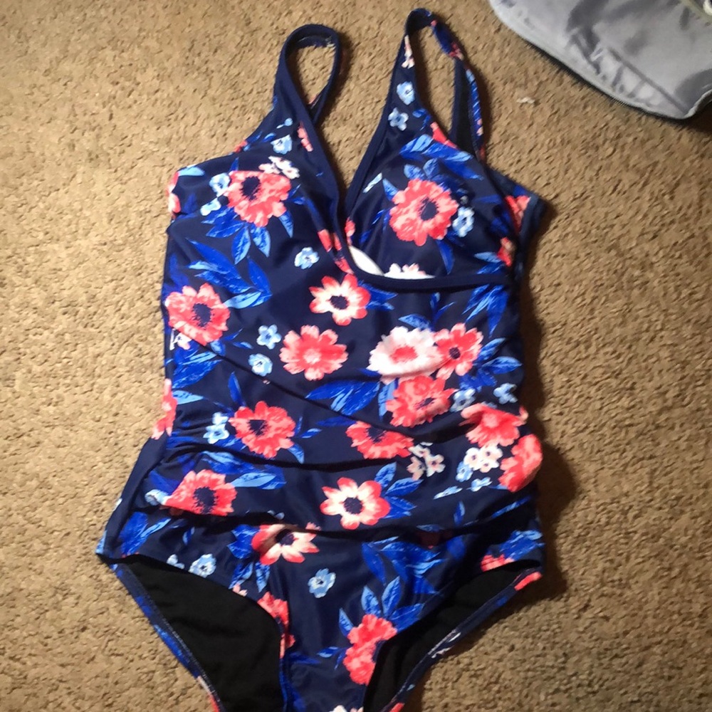 Floral swimsuit size small unworn